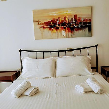 Polyxeni Apartments & Rooms Qëparo Exteriér fotografie