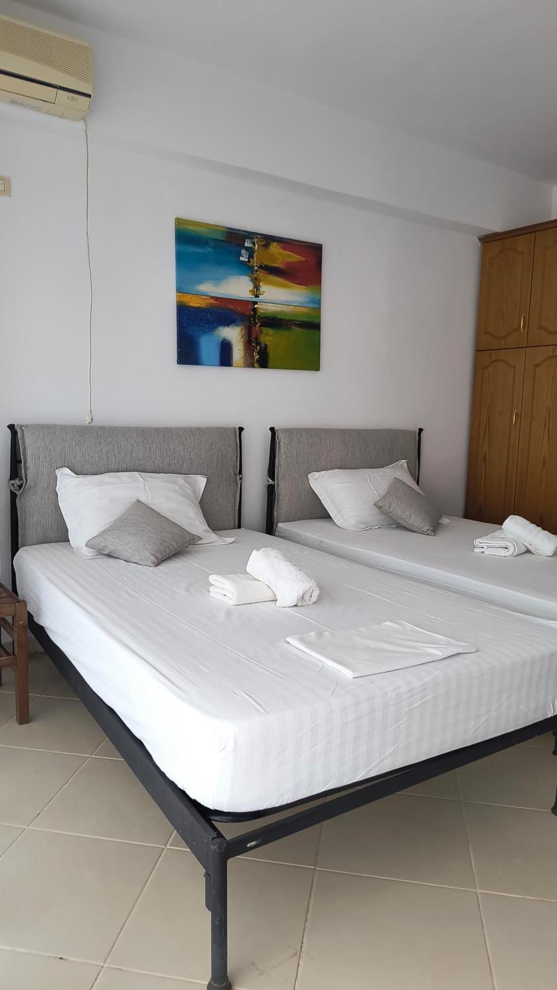 Polyxeni Apartments & Rooms Qëparo Exteriér fotografie