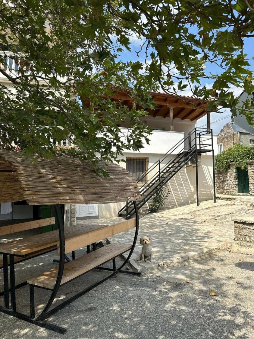 Polyxeni Apartments & Rooms Qëparo Exteriér fotografie