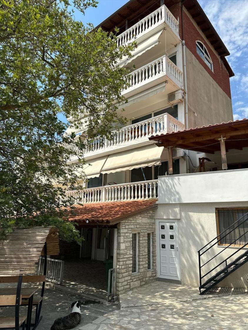 Polyxeni Apartments & Rooms Qëparo Exteriér fotografie